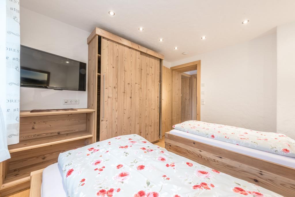 Apartamento Haus Moesenlechner Maishofen Exterior foto