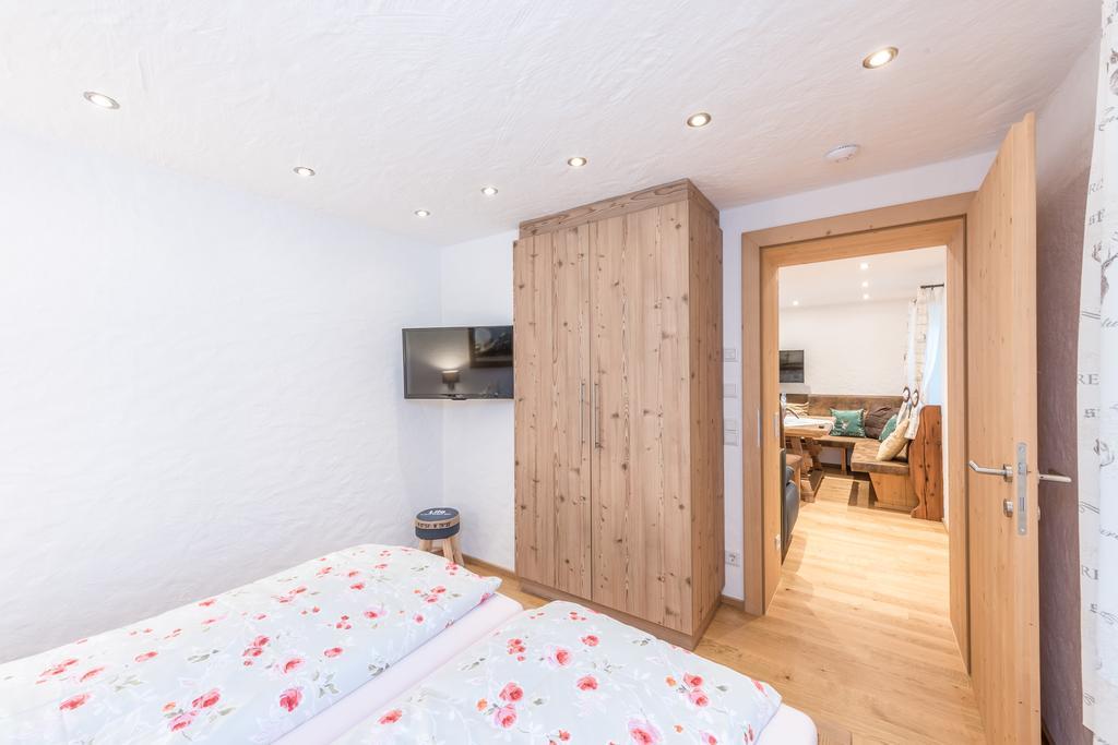 Apartamento Haus Moesenlechner Maishofen Exterior foto